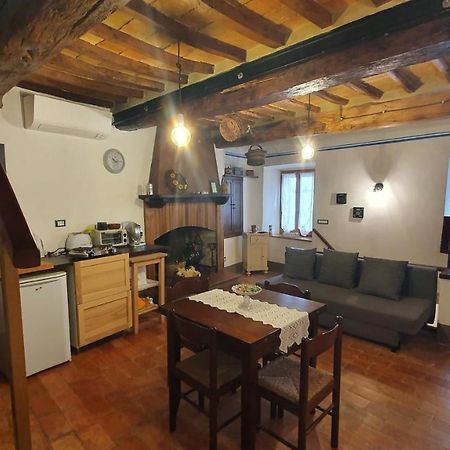Апартаменты Le Casette Di Civitella- La Casa Di Rolando E Gina Civitella Del Lago Экстерьер фото